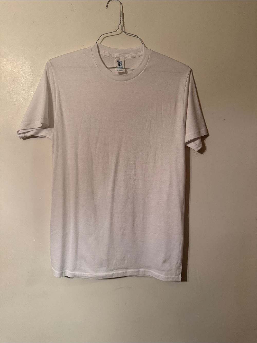 Basic White Crewneck T-Shirt - Unbranded